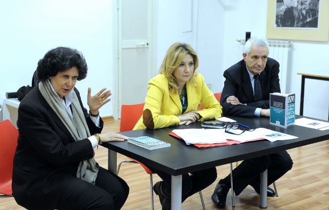 Ilaria Borletti Buitoni Serena Bortone e Roberto Ippolito Biblioteca Corviale 4 febbraio 2015 foto Maurizio Riccardi Agr