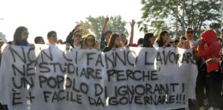 corteo studenti istituto azuni cagliari foto dietrich steinmetz
