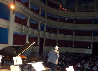 Musica civica 01. 7 febbraio 2015 Teatro Verdi San Severo Roberto Ippolito