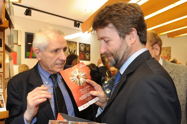 Roberto Ippolito direttore editoriale Libri al centro e Dario Franceschini foto Maurizio Riccardi Agr Roberto Ippolito direttore editoriale Libri al centro e Dario Franceschini foto Maurizio Riccardi Agr