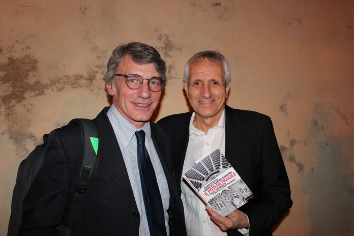 David Sassoli, autore con Francesco Saverio Garofani del libro “Il potere fragile” pubblicato da Fandango sui giorni del sequestro di Aldo Moro, e Roberto Ippolito, direttore del festival “A tutto volume” a Ragusa, 14 giugno 2013