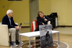Roberto Ippolito presenta "Delitto Neruda" (Chiarelettere) con la partecipazione di Patricia Mayorga Marcos, venerdì 11 marzo 2022 Moby Dick Biblioteca Hub Culturale Roma