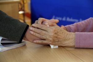 Presentazione del libro di Edith Bruck “Sono Francesco” (La Nave di Teseo) condotta da Roberto Ippolito con la partecipazione di Noemi Di Segni e Francesca Romana de’ Angelis alla Libreria Nuova Europa I Granai a Roma 22 novembre 2022