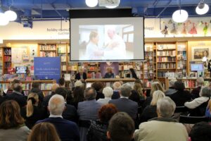 Presentazione del libro di Edith Bruck “Sono Francesco” (La Nave di Teseo) condotta da Roberto Ippolito con la partecipazione di Noemi Di Segni e Francesca Romana de’ Angelis alla Libreria Nuova Europa I Granai a Roma 22 novembre 2022