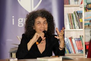11 maggio 2023 Libreria Nuova Europa I Granai Roma, Maria Grazia Calandrone presentazione di Stefania Spanò con Roberto Ippolito
