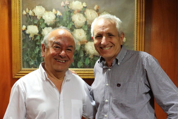 Rodolfo Reyes, nipote di Pablo Neruda e rappresentante legale dei familiari, e Roberto Ippolito, autore del libro “Delitto Neruda” (Chiarelettere)