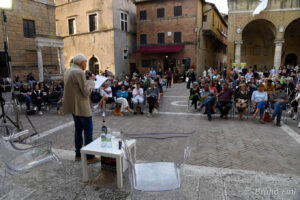 8 giugno 2025 Emporio Letterario di Pienza, Mario Tozzi e Roberto Ippolito ph Bruno Fini
