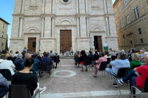 8 giugno 2025 Emporio Letterario di Pienza, Mario Tozzi e Roberto Ippolito