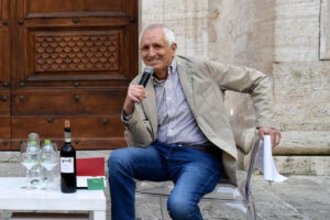8 giugno 2025 Emporio Letterario di Pienza, Roberto Ippolito ph Bruno Fini