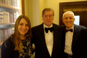 16 ottobre 2026 Irene Ippolito, Robert Whelan e Roberto Ippolito all’Oscar Wilde Birthday Dinner all’Athenaeum a Londra