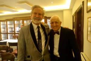 16 ottobre 2026 Darcy Sullivan e Roberto Ippolito all’Oscar Wilde Birthday Dinner all’Athenaeum a Londra